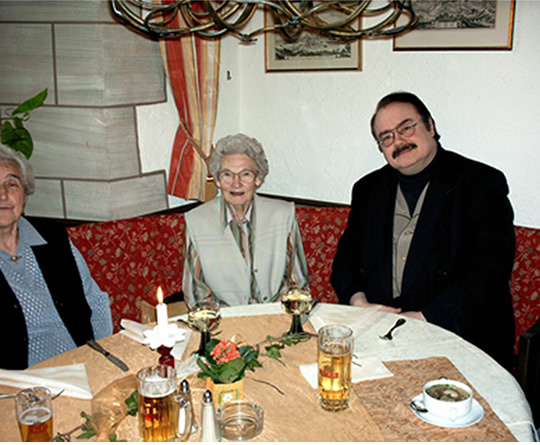 Emma Kleinschroth, Frau Marie Schernau und Herr Ingo Bathow 